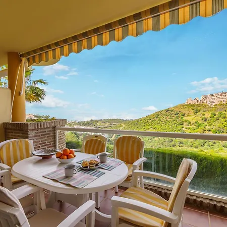 View Of The Sun With Pool - Happy Sitio de Calahonda