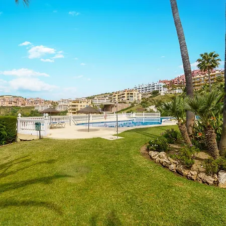 Apartment View Of The Sun With Pool - Happy *